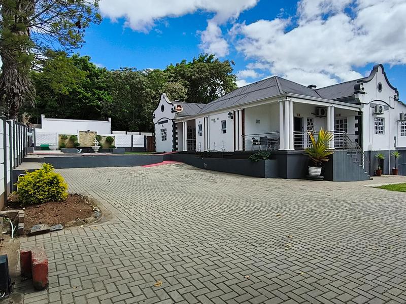 To Let Commercial Property for Rent in Mthata Eastern Cape
